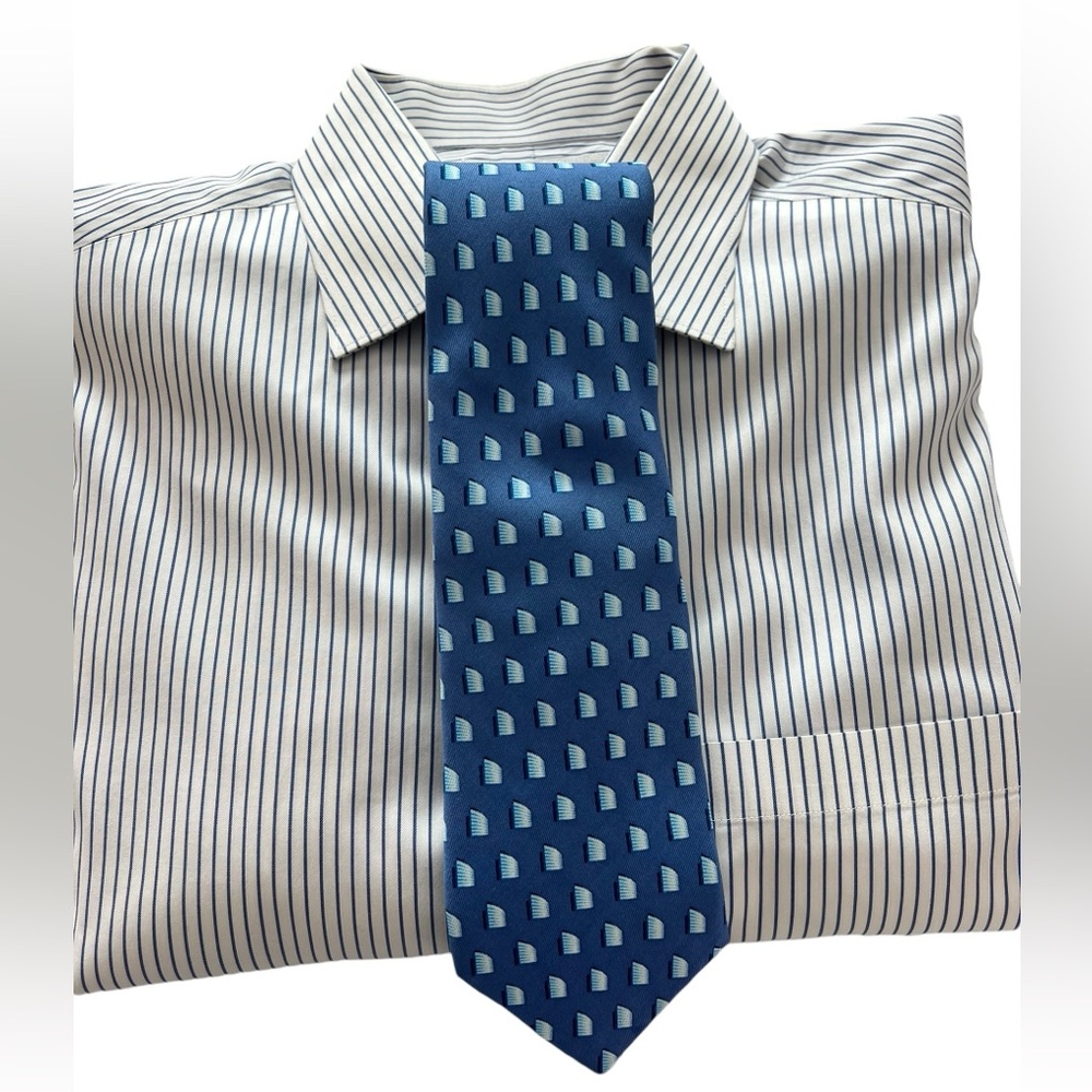 Vineyard Vines Blue Tie‎